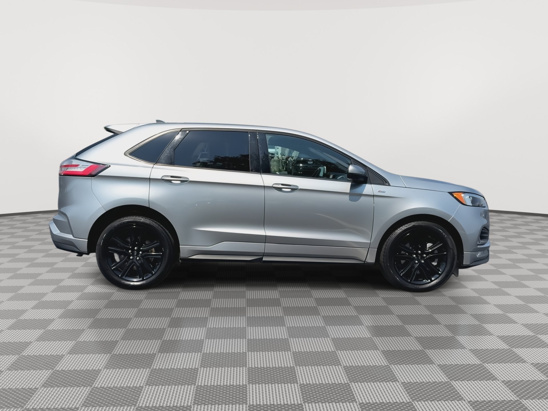 Used 2024 Ford Edge ST-Line AWD/4WD image 9