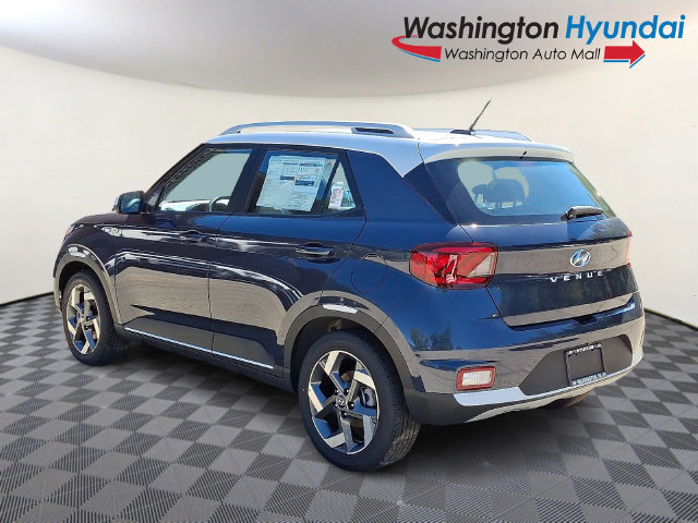 New 2026 Hyundai Venue SEL FWD image 4