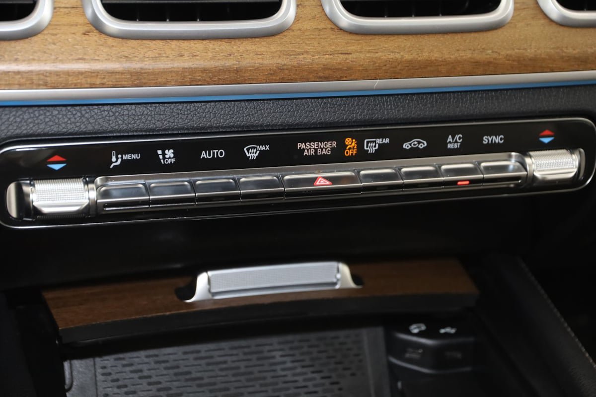 Used 2020 Mercedes-Benz GLS 450 4MATIC image 34