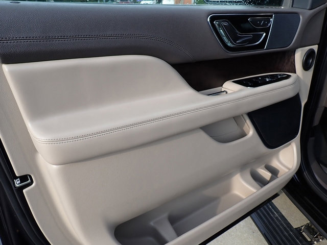Certified 2024 Lincoln Navigator Premiere image 19