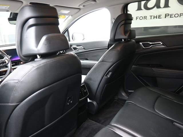 Used 2025 Kia Sportage EX image 23