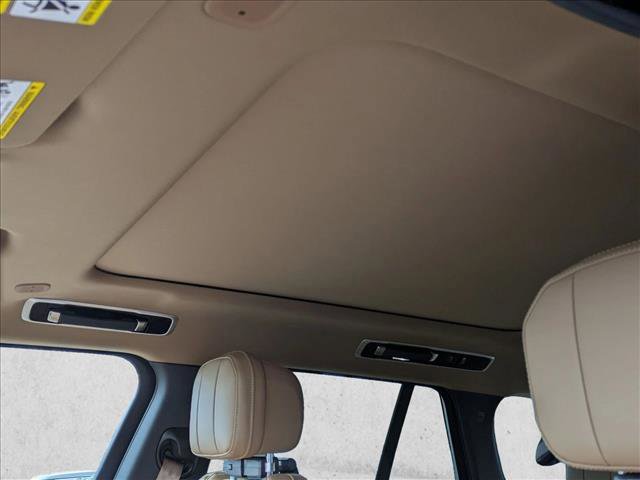New 2026 Land Rover Range Rover SE image 15