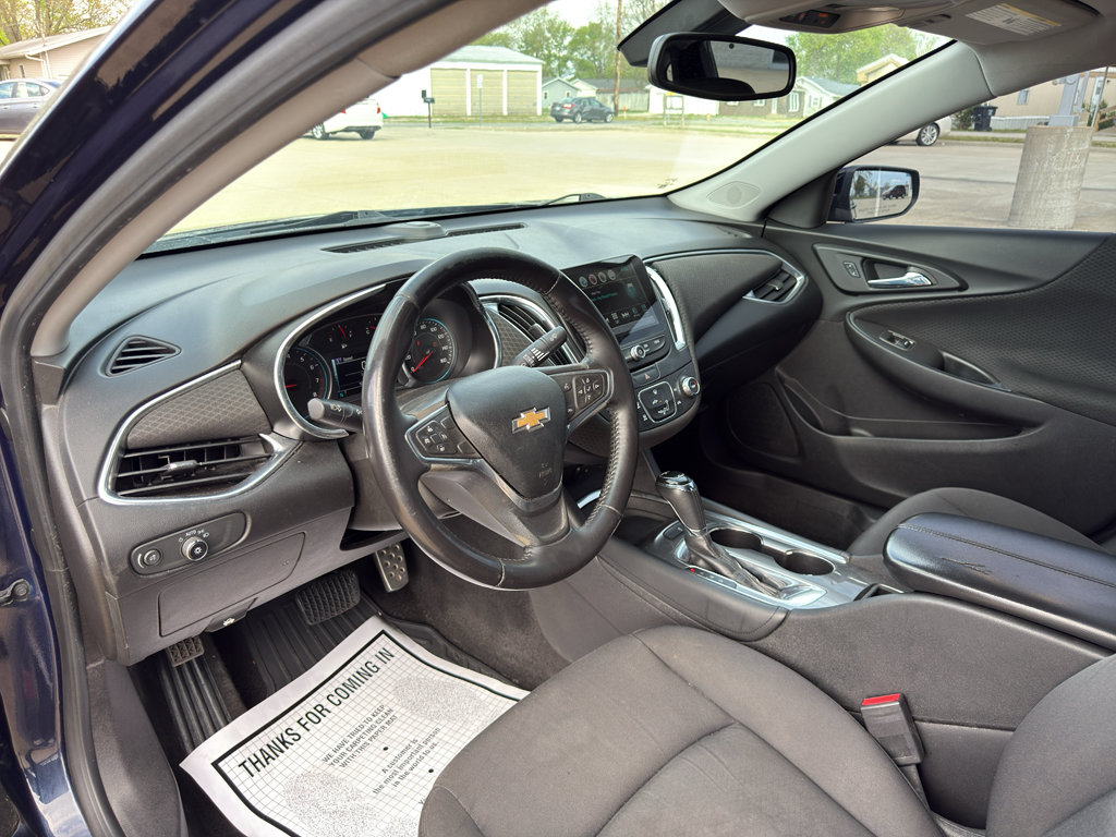 Used 2016 Chevrolet Malibu LT image 7