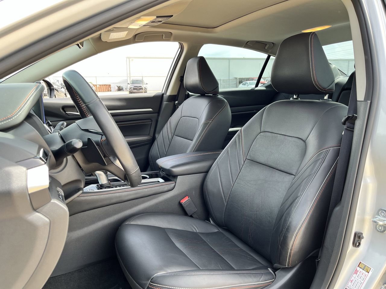 Used 2023 Nissan Altima 2.5 SR w/ SR Premium Package FWD image 23