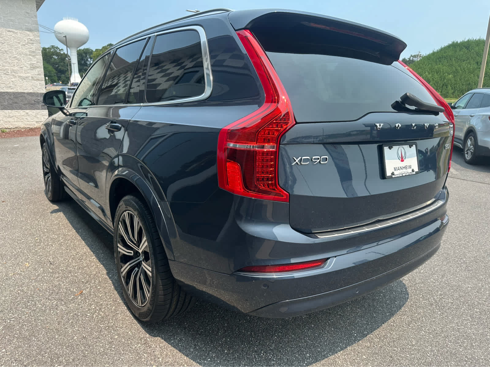 Used 2023 Volvo XC90 B5 Core w/ Protection Package Premier AWD/4WD image 5