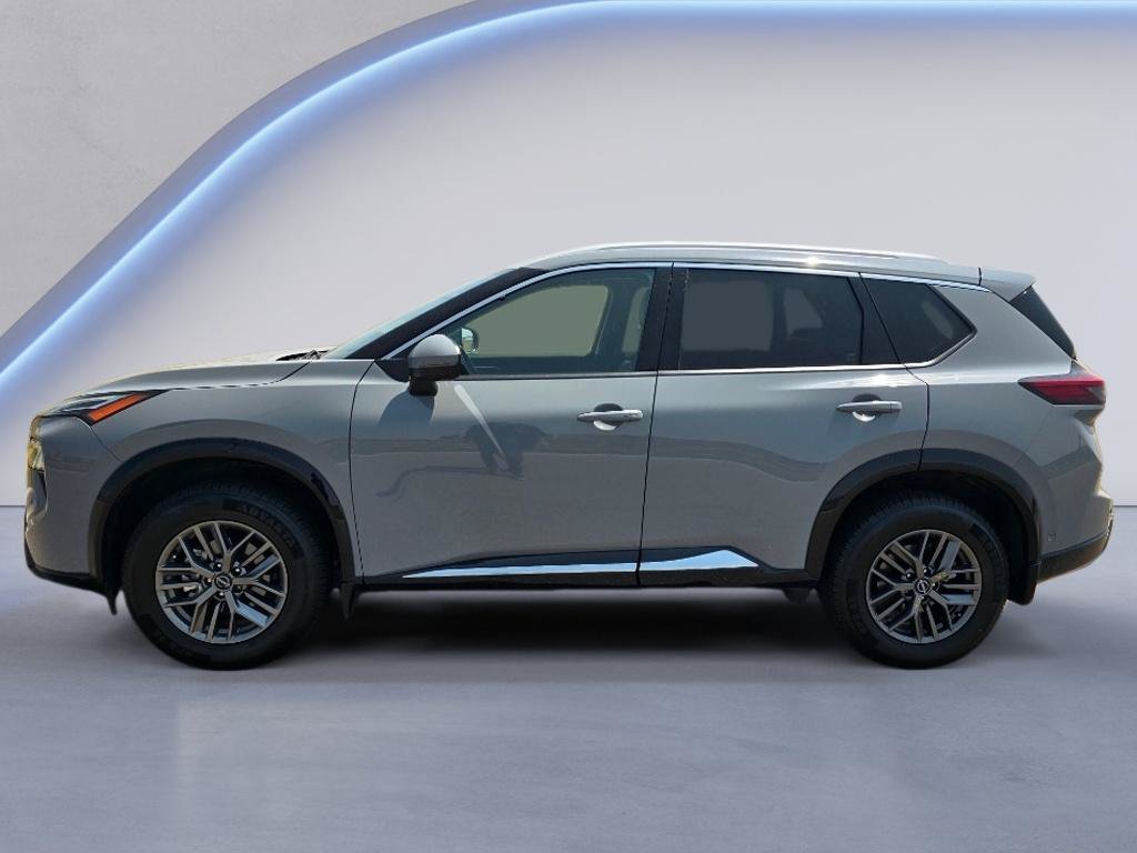 Used 2024 Nissan Rogue Platinum w/ Platinum Premium Package AWD/4WD image 2