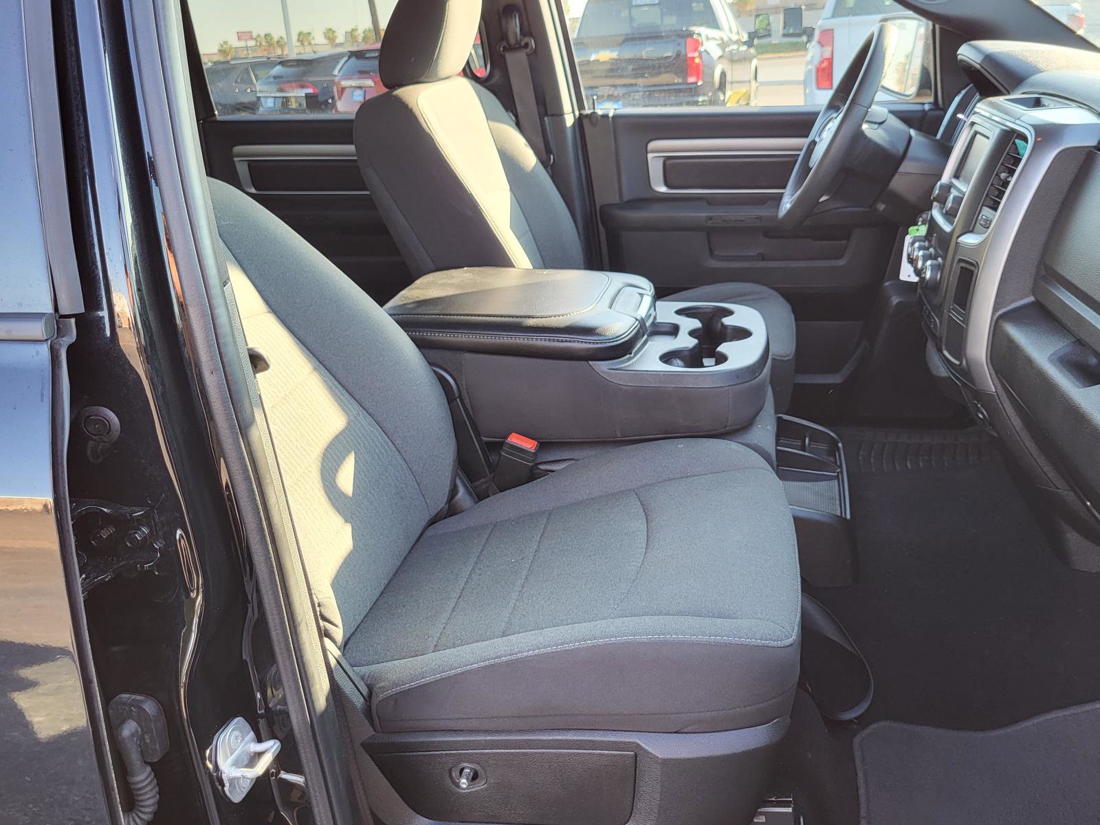 Used 2024 RAM 1500 Classic Warlock RWD image 10