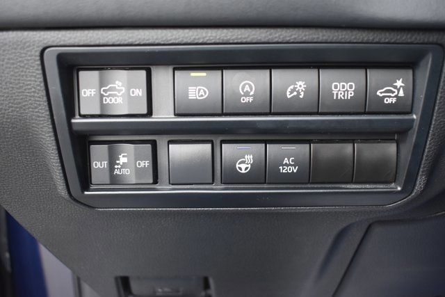 Used 2023 Toyota Tundra Platinum image 30