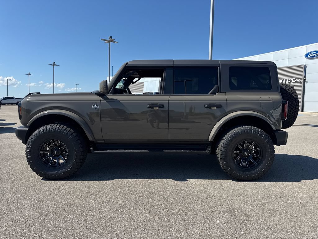 New 2026 Ford Bronco Outer Banks AWD/4WD image 3