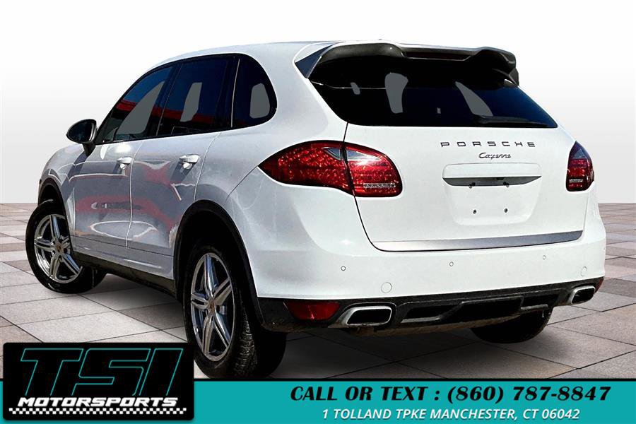 Used 2014 Porsche Cayenne Platinum Edition image 13