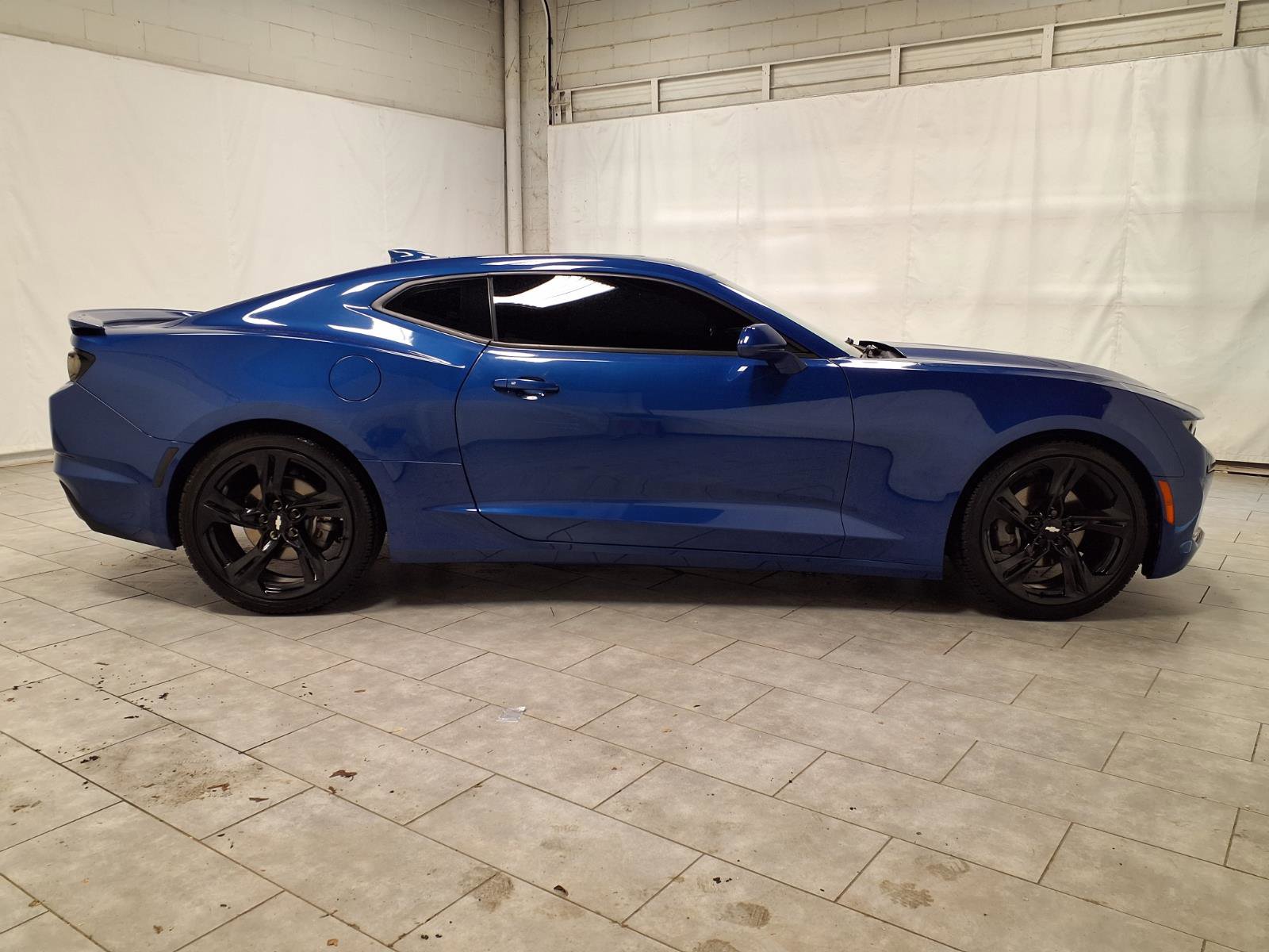 Used 2019 Chevrolet Camaro LT w/ RS Package RWD image 10