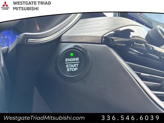 Used 2020 Ford Escape Titanium AWD/4WD image 13