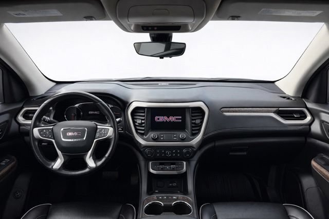 Used 2021 GMC Acadia Denali w/ Denali Ultimate Package AWD/4WD image 22