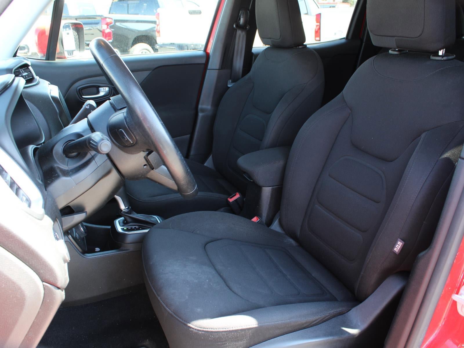 Used 2021 Jeep Renegade Latitude w/ Convenience Group AWD/4WD image 14
