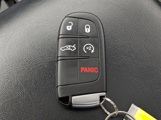 Used 2023 Chrysler 300 Touring L w/ Popular Equipment Group image 28