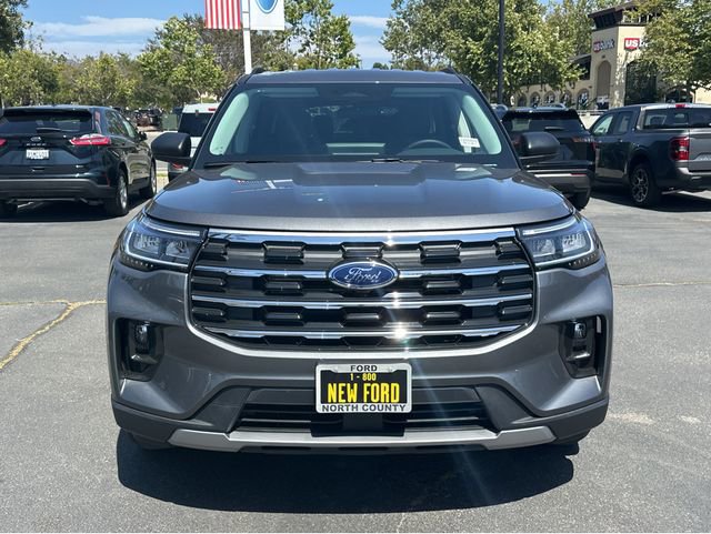 New 2026 Ford Explorer Active w/ Active Comfort Package RWD image 2