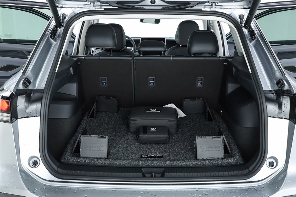 New 2026 Volkswagen Tiguan SE image 67