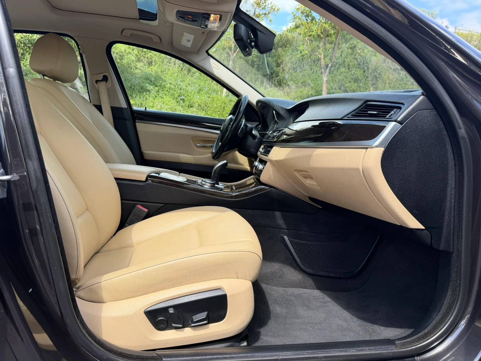Used 2016 BMW 528i Sedan RWD image 26
