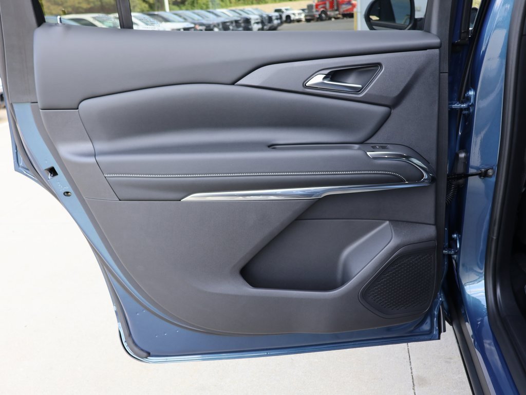 New 2026 Chevrolet Traverse LT w/ LPO, Floor Liner Package image 25