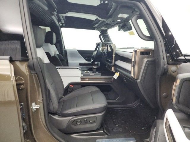 New 2025 GMC Hummer EV 2X image 28