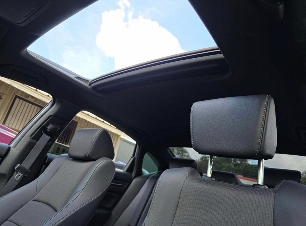 Used 2021 Honda Accord Sport image 7