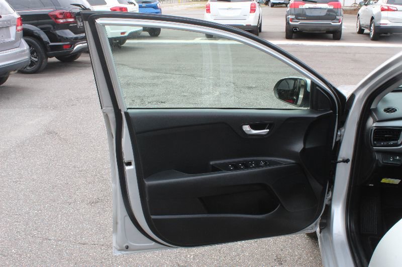 Used 2020 Kia Rio S image 8