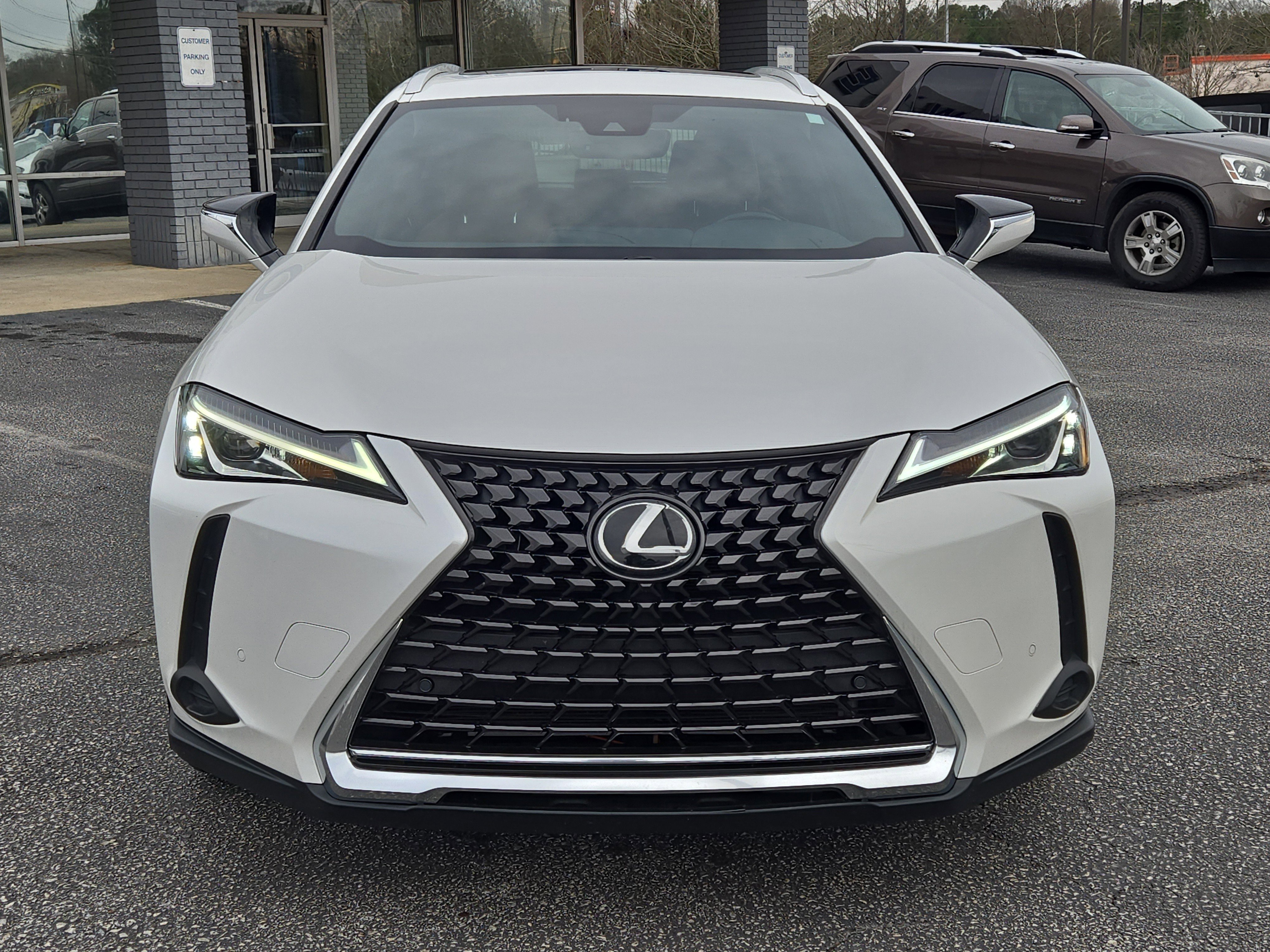Used 2022 Lexus UX 200 200 Base image 3