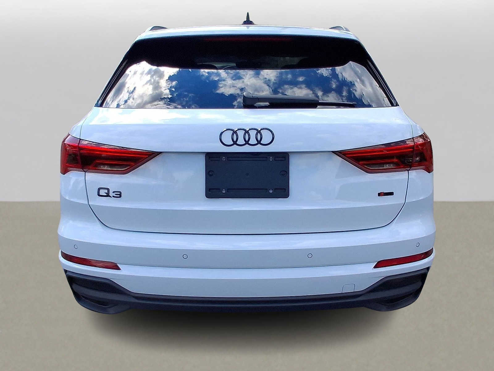 Used 2024 Audi Q3 2.0T Premium Plus w/ Premium Plus Package AWD/4WD image 29