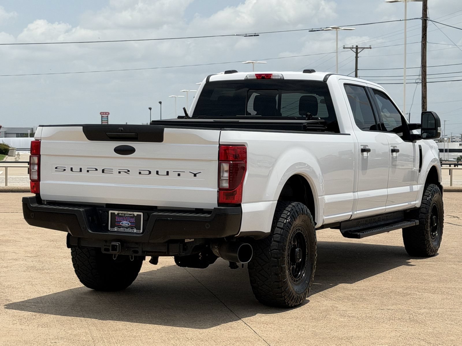Used 2020 Ford F250 XLT w/ XLT Premium Package AWD/4WD image 4