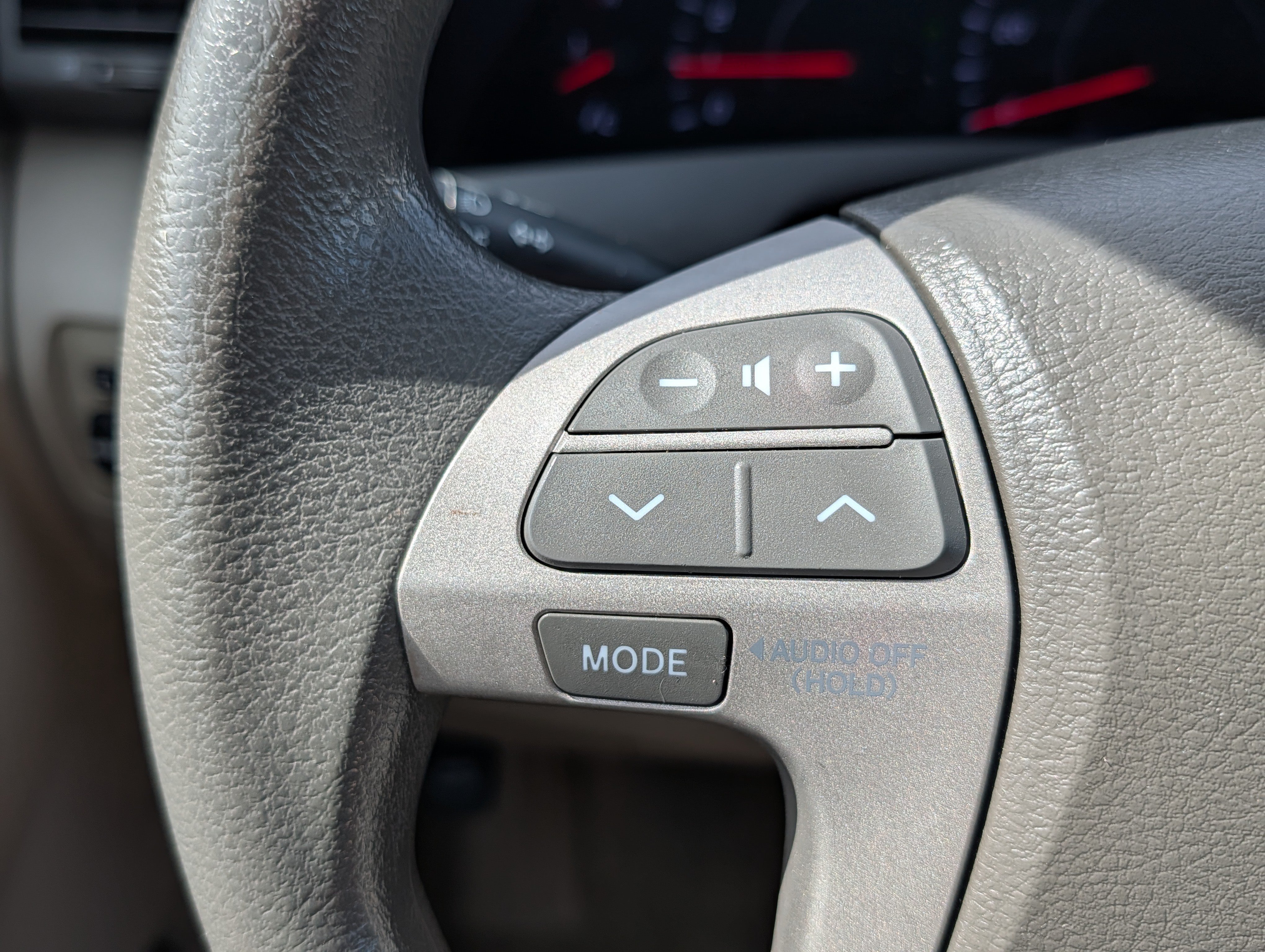 Used 2011 Toyota Camry LE w/ LE Extra-Value Pkg FWD image 29