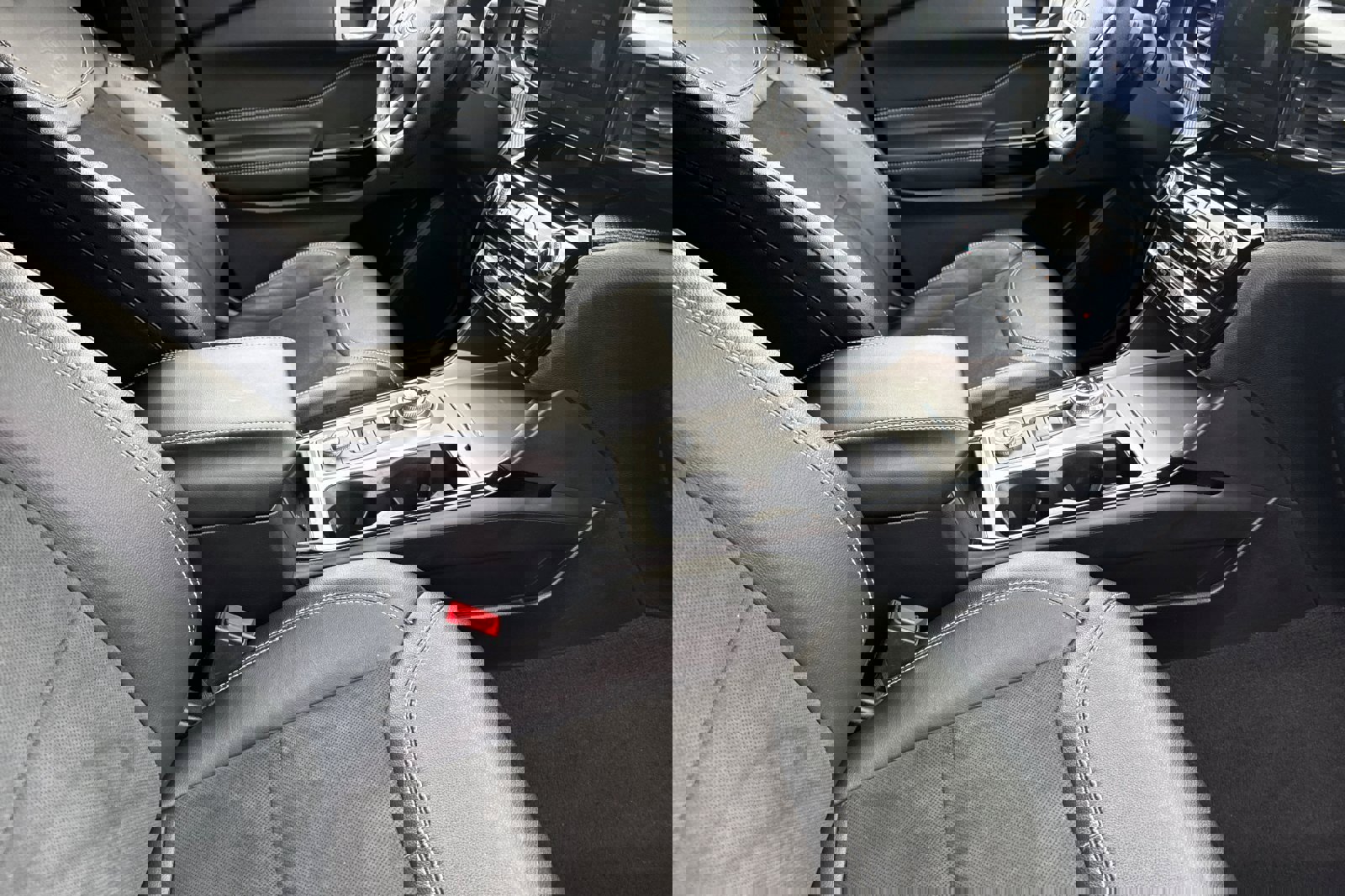 Certified 2022 Ford Explorer ST image 17