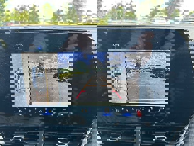 New 2026 Chevrolet Equinox LT w/ Convenience Package II image 13