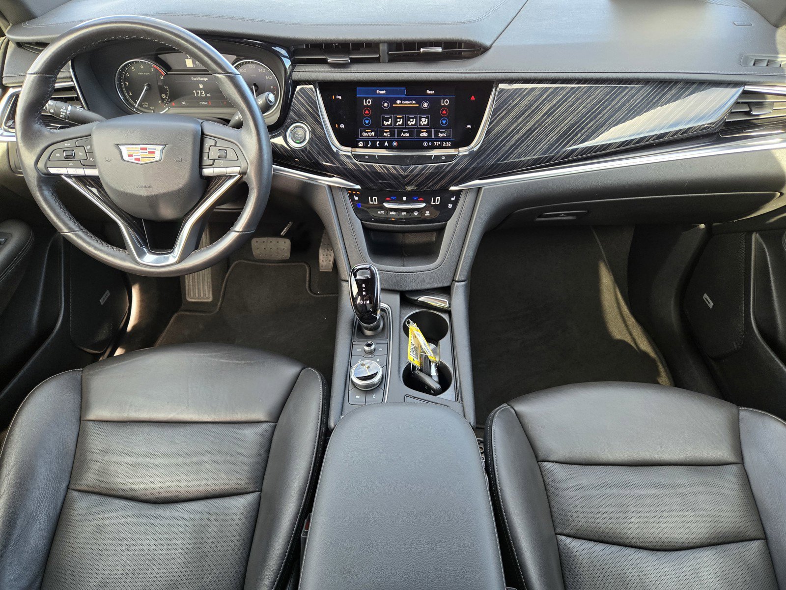 Certified 2025 Cadillac XT6 Premium Luxury image 12