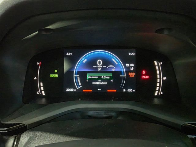 Used 2025 Toyota Camry LE FWD image 17