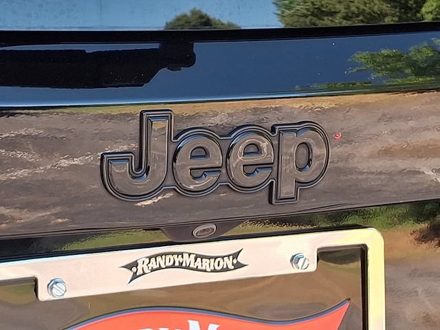 Used 2023 Jeep Renegade Latitude AWD/4WD image 30