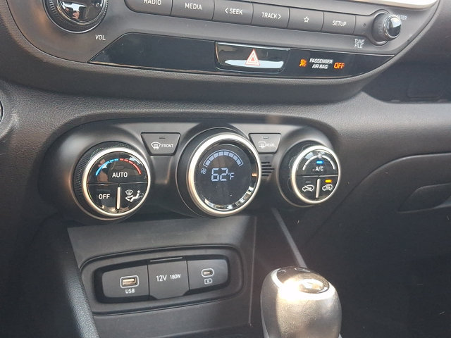 Certified 2025 Hyundai Venue SEL FWD image 16