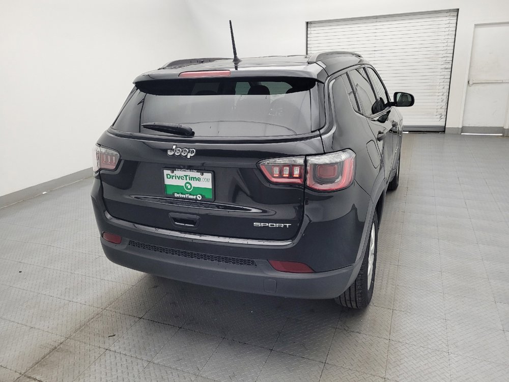 Used 2018 Jeep Compass Sport image 7