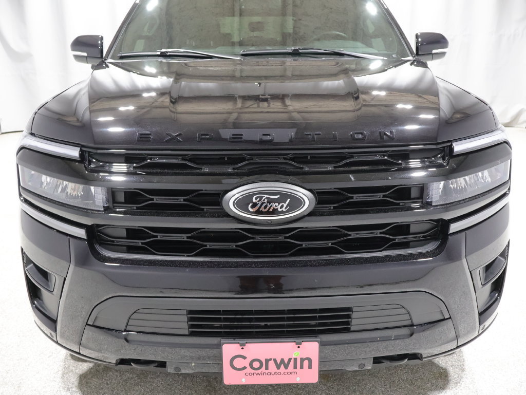 Used 2024 Ford Expedition Max Limited AWD/4WD image 9