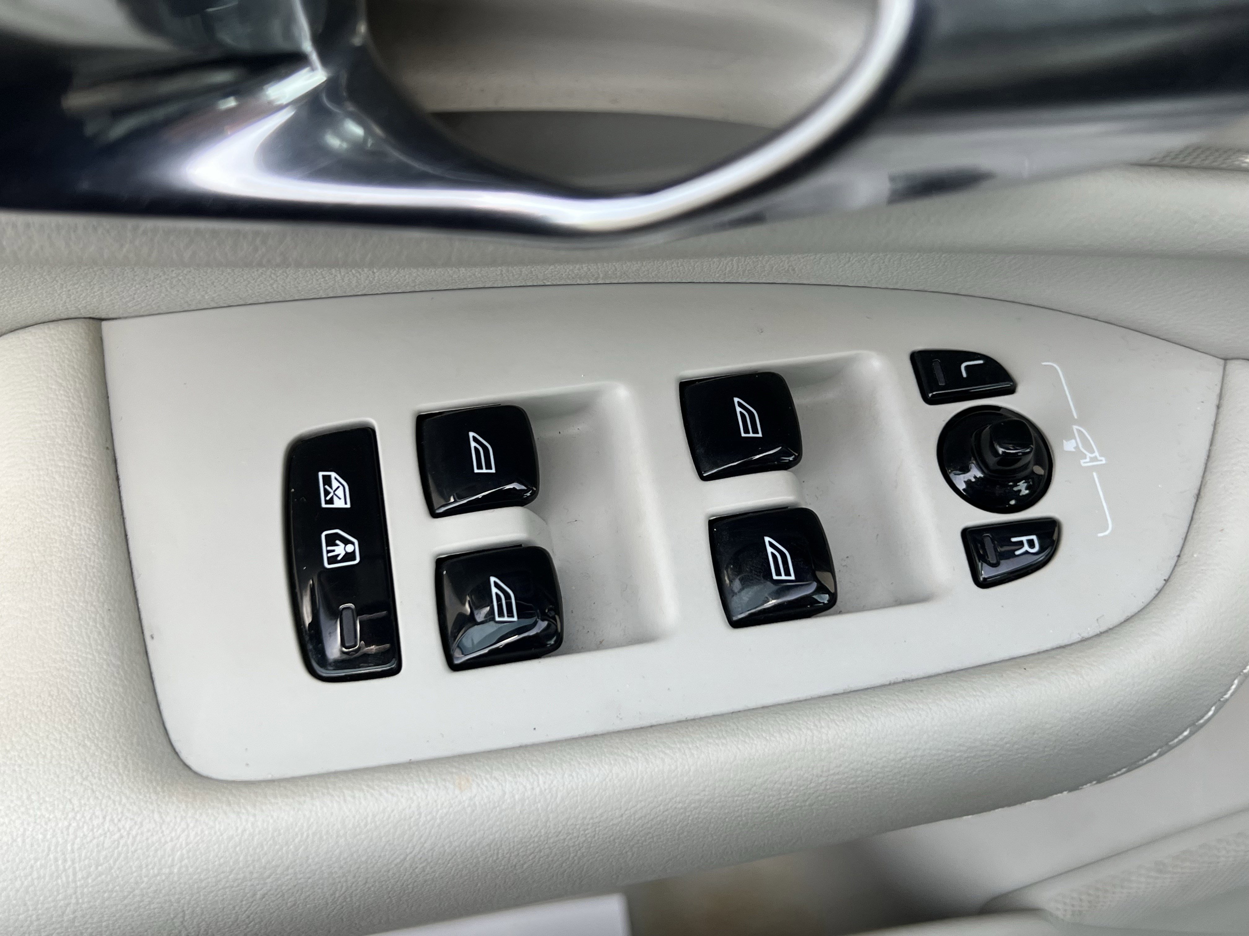 Used 2021 Volvo XC90 T6 Inscription w/ Advanced Package image 15