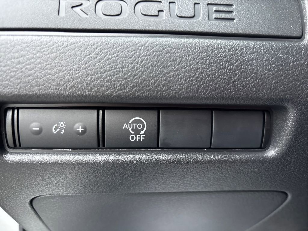 Certified 2025 Nissan Rogue S image 33