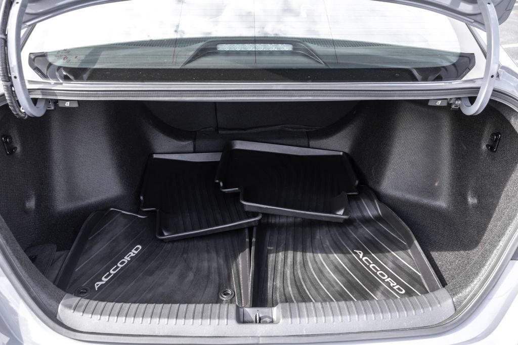 Used 2024 Honda Accord Touring image 30