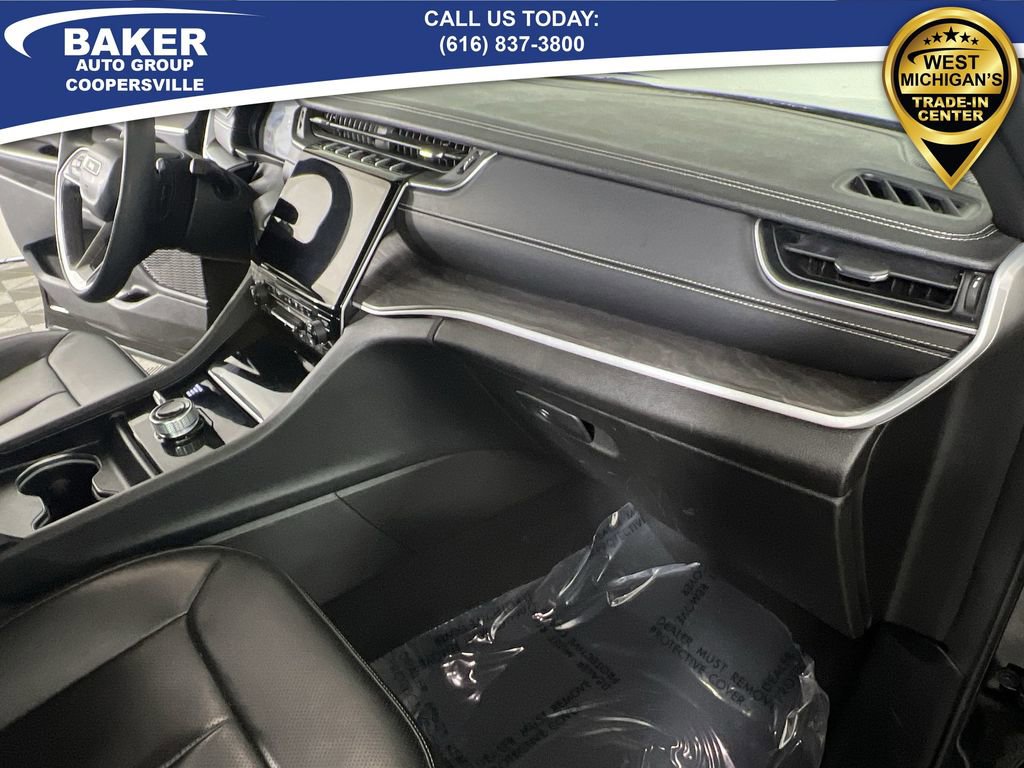 Used 2024 Jeep Grand Cherokee L Limited w/ Luxury Tech Group II image 30