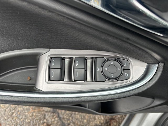 Used 2019 Chevrolet Malibu LT image 15