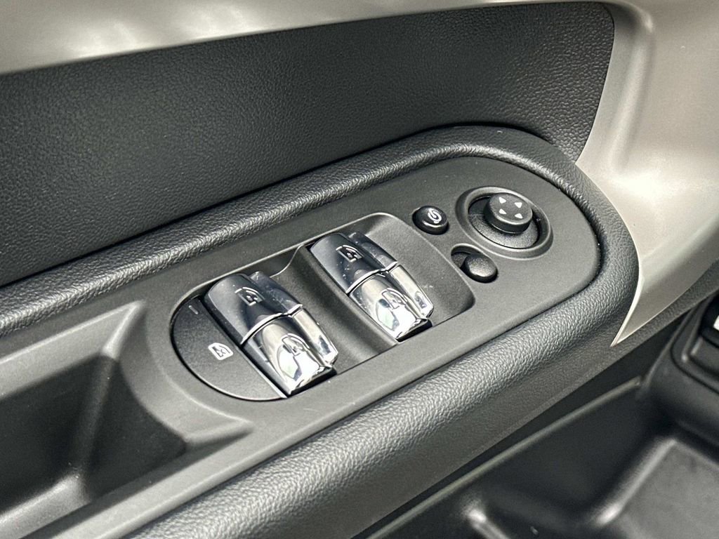 Used 2023 MINI Cooper Countryman SE w/ Storage Package image 15