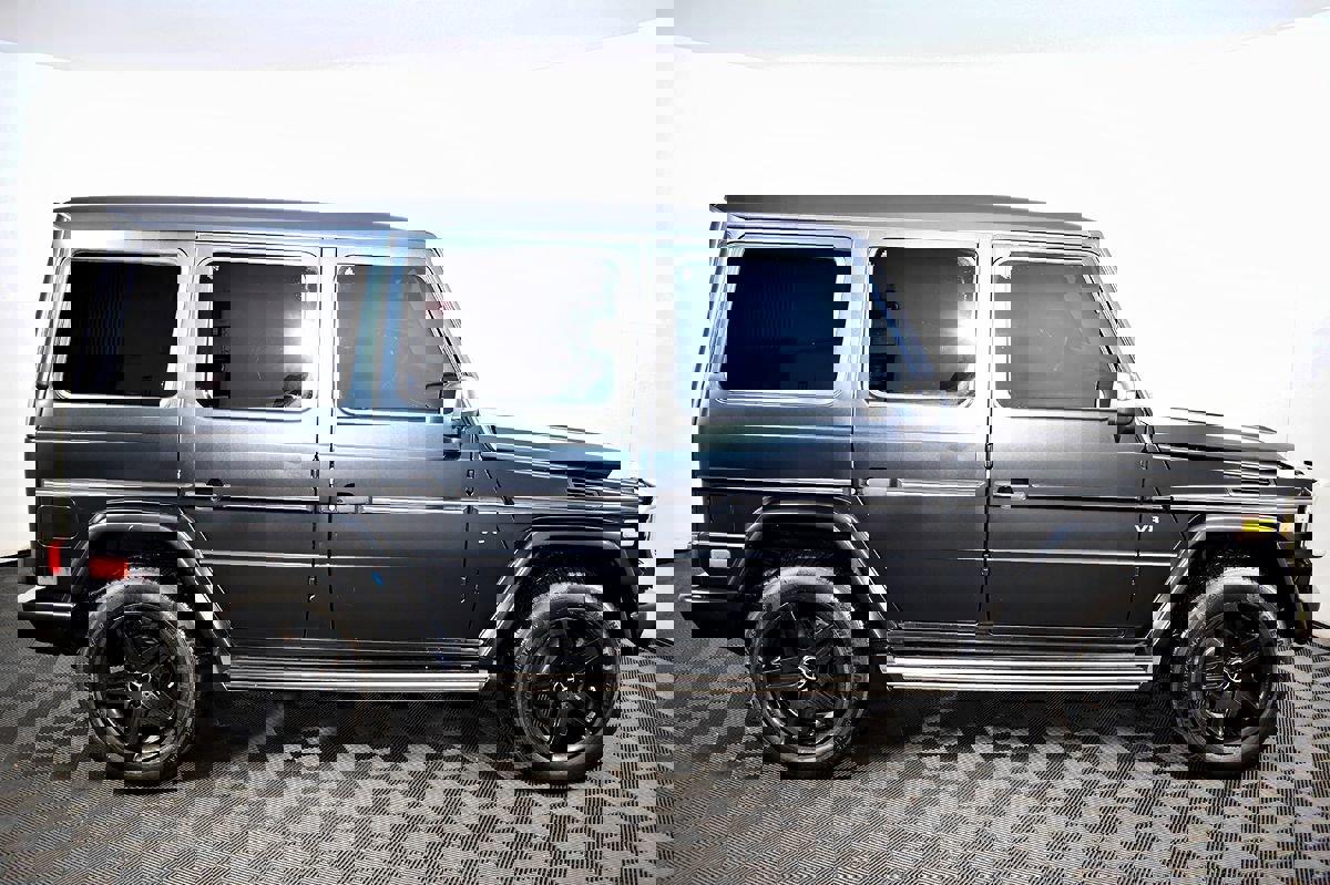 Used 2012 Mercedes-Benz G 550 SUV image 6