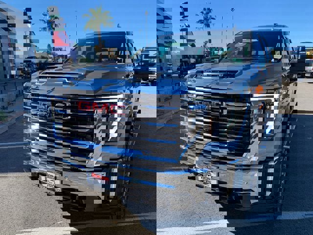 New 2026 GMC Sierra 2500 SLT w/ SLT Premium Package image 3