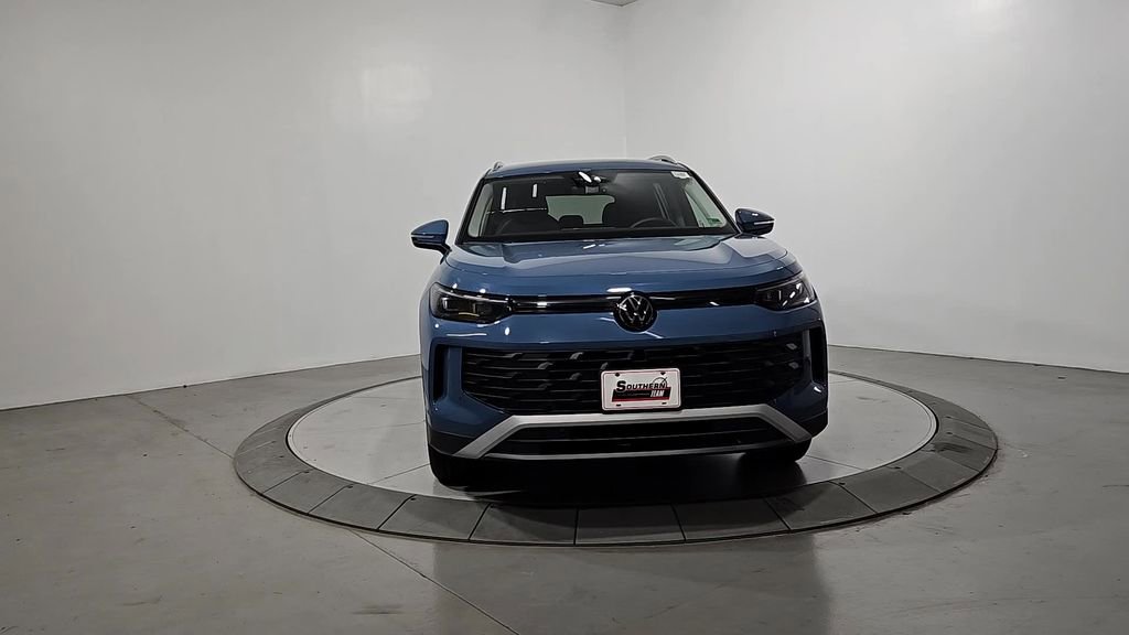 New 2026 Volkswagen Tiguan SE image 8