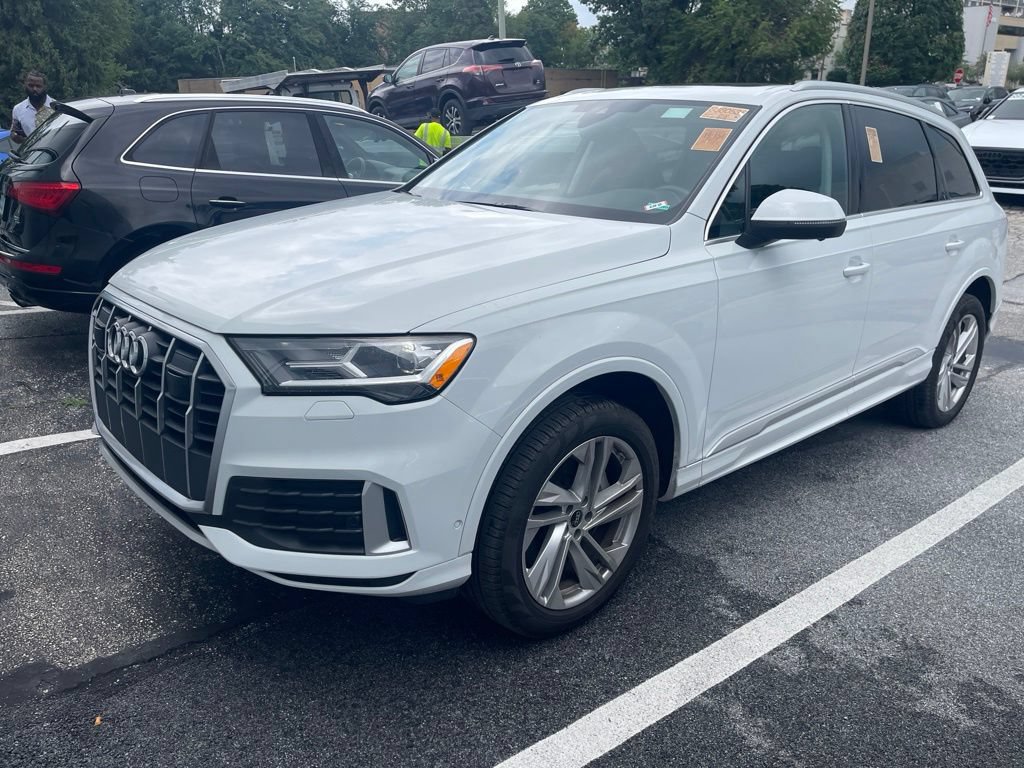 Used 2023 Audi Q7 2.0T Premium w/ Convenience Package AWD/4WD image 5