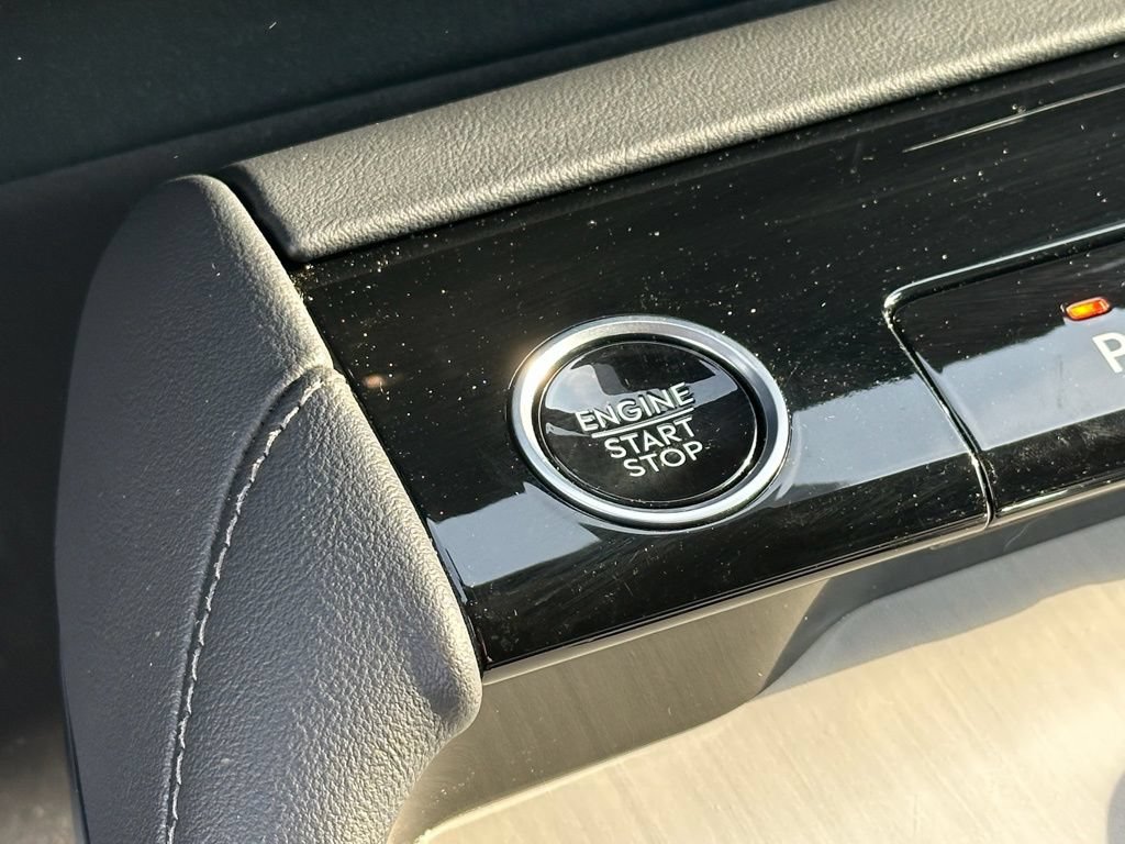 New 2025 Lincoln Navigator Reserve AWD/4WD image 11