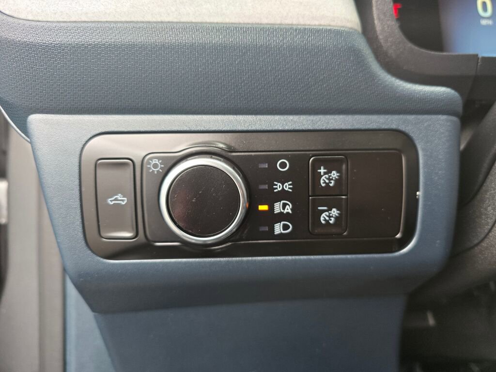 Used 2025 Ford Maverick XLT w/ Equipment Group 302A image 19